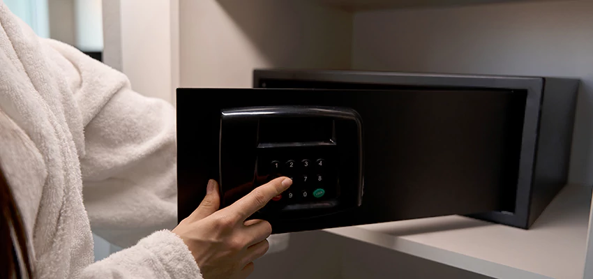 Safe Unlocking Service Company in Laguna Woods, California