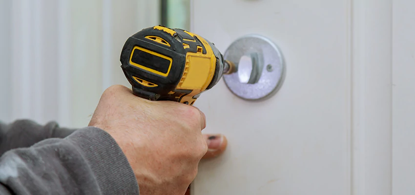 Street Locksmith For Smart Lock Repair in Laguna Woods, CA